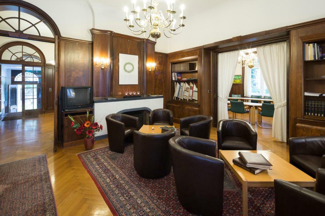 Europaeische Akademie Berlin Hotel Buitenkant foto